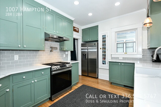 Building Photo - 1007 Hampton St