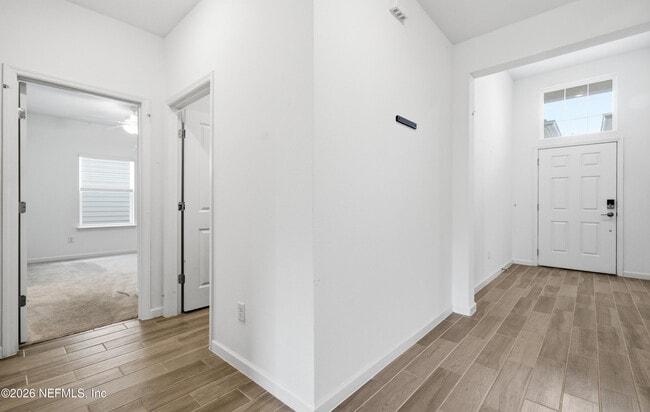 Building Photo - 9846 Lemon Balm Wy