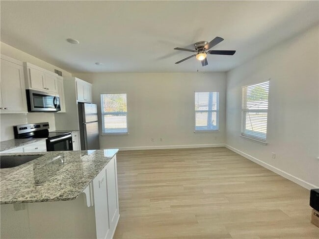 Building Photo - 506 Park St