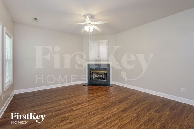 Primary Photo - 113 Monroe St NW