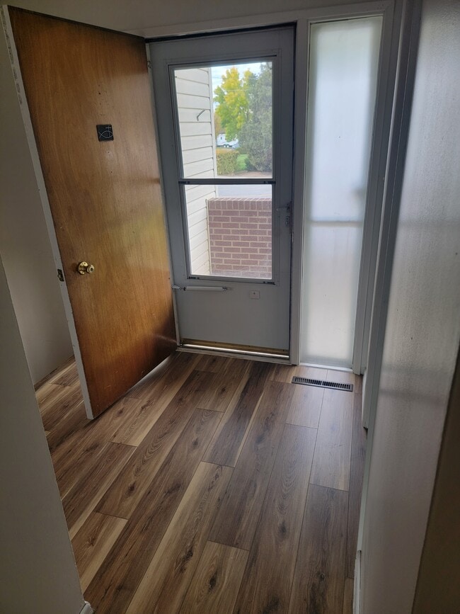 Building Photo - 1702 Edgar St