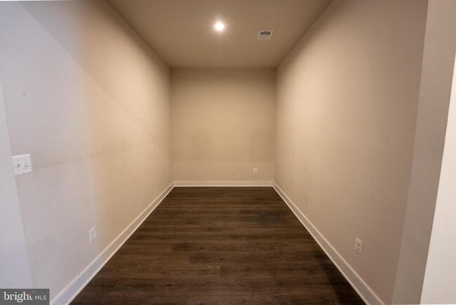 Building Photo - 1622 Sandpiper Bay Lp