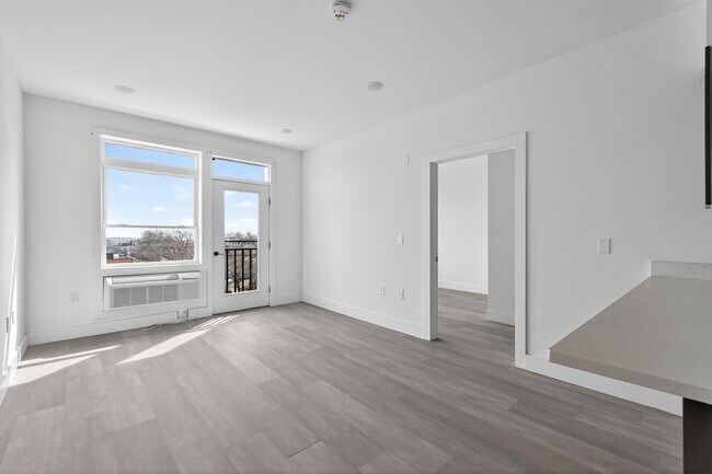 Building Photo - 43-45-45 W 32nd St