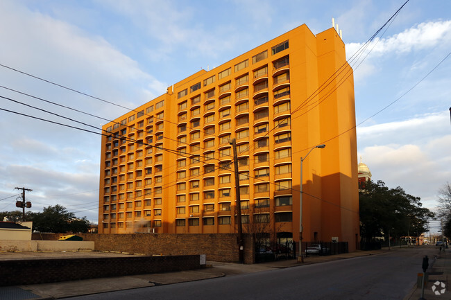 Primary Photo - Cathedral Place Apartments