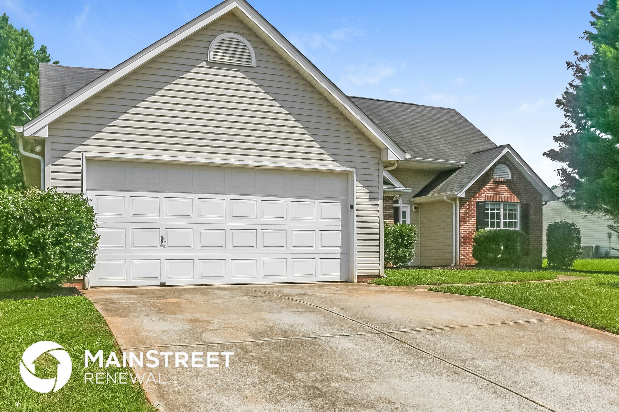 Building Photo - 13503 Willow Falls Rd