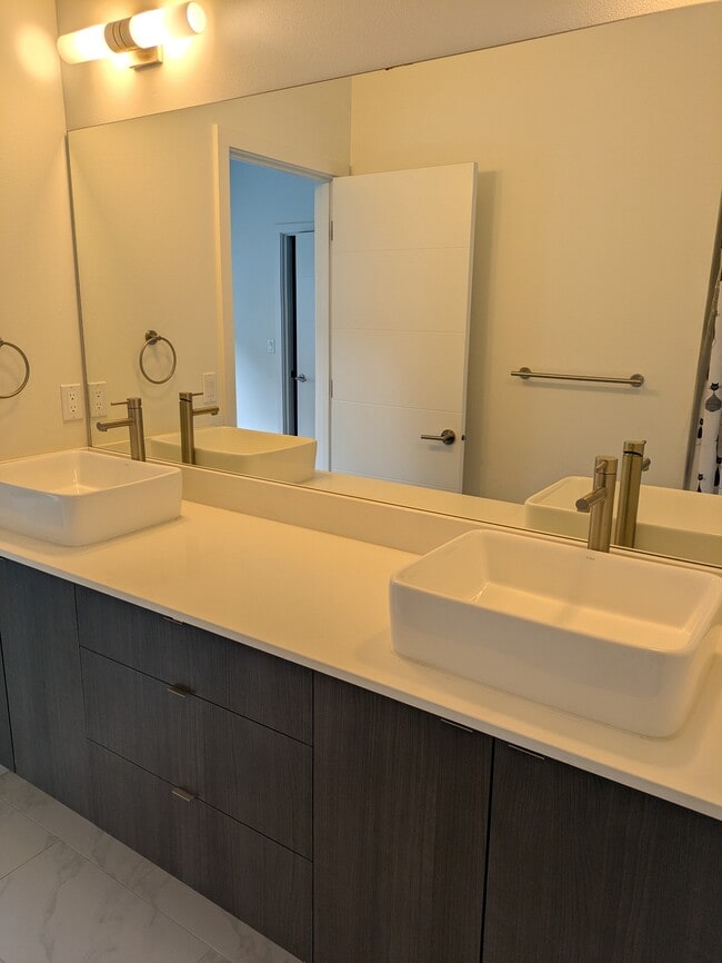 Building Photo - 4284 S Greenbelt Station Dr