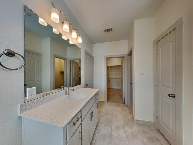 Building Photo - 7362 Sprangletop St