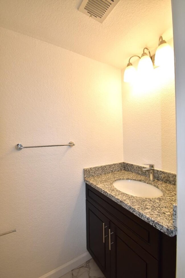Building Photo - 5469 Giuffrida Ct