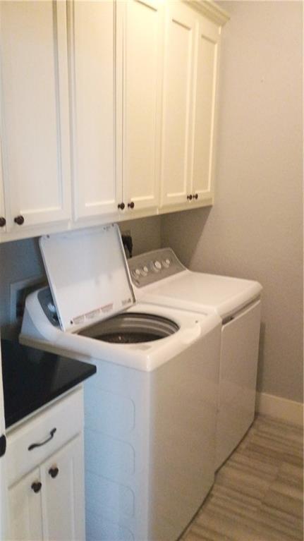 Building Photo - 1610 Sweetbriar Way