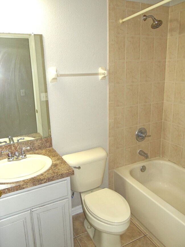 Building Photo - 11112 Wildcat Dr