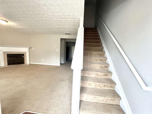 Building Photo - 1453 Little Creek Dr