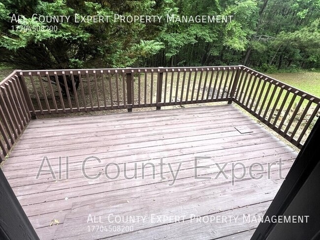 Building Photo - 375 Bethesda Trail