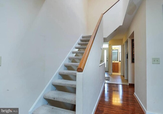 Building Photo - 2311 Pennyroyal Terrace