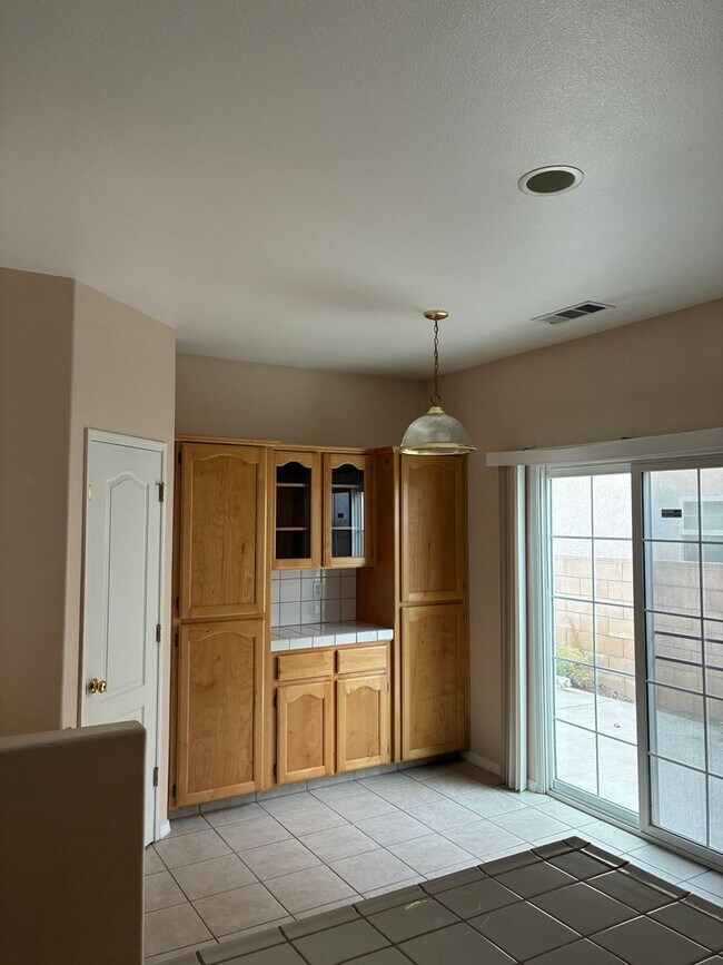 Building Photo - 3 Bedroom 2 Bath Home in Cul-De-Sac