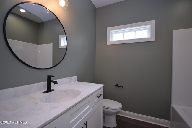 Building Photo - 4274 Pinehurst Ct