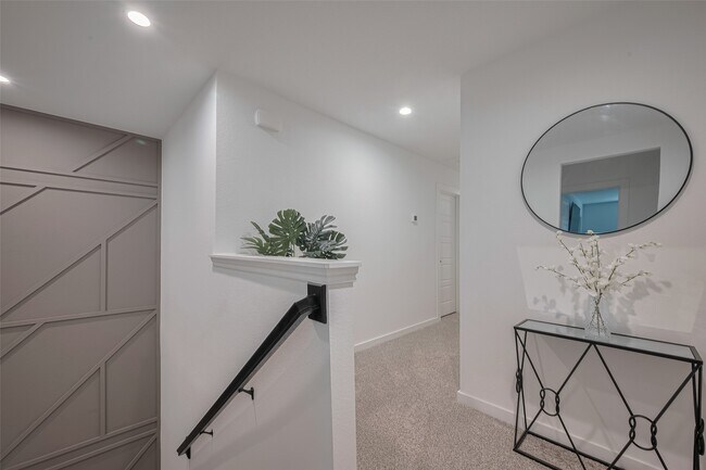 Building Photo - 3113 Crown Gate Dr