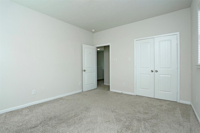 Building Photo - 13823 Leabrandon Ln