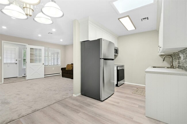 Building Photo - 266 Berwick Ct