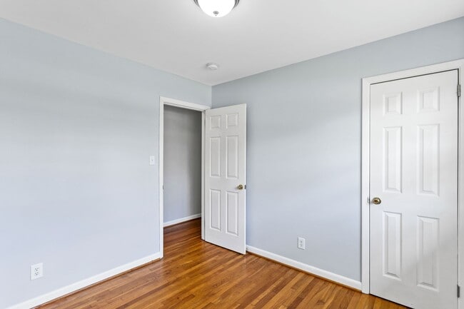 Building Photo - 4-Bed, 2-Bath Home with Fenced Yard in Win...