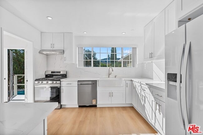 Building Photo - 3340 Alabama St