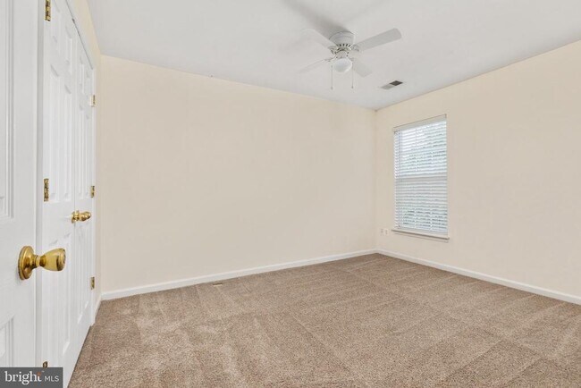 Building Photo - 313 Frontier Fort Ln