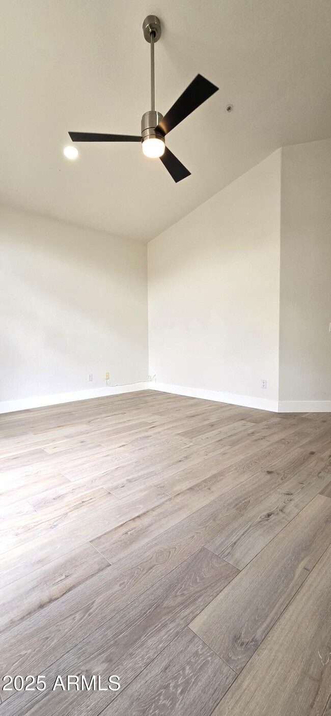 Building Photo - 10089 E Friess Dr