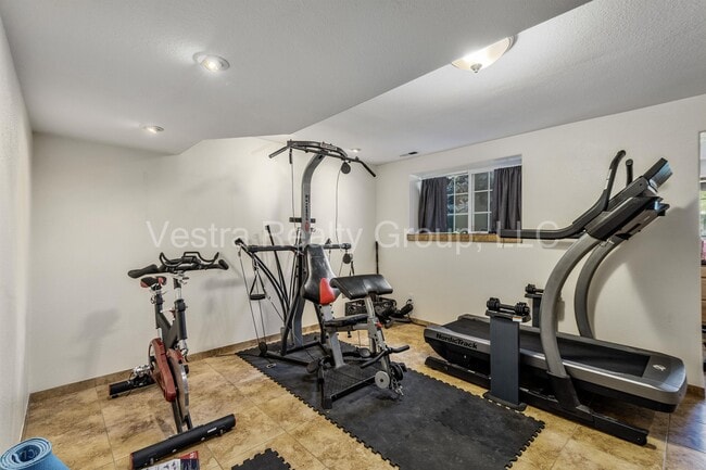 Building Photo - 2157 Maples Pl