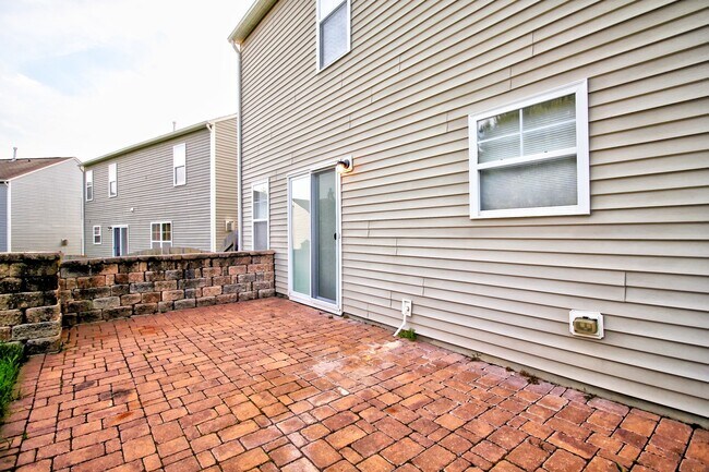 Building Photo - 309 Ganyard Farm Way