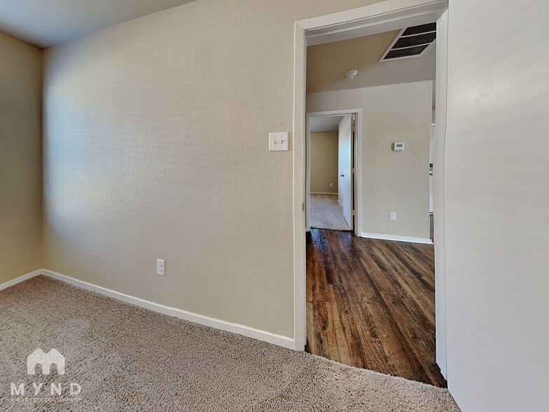 Building Photo - 6609 Ridgemist Ln