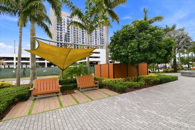 Building Photo - 5300 Paseo Blvd