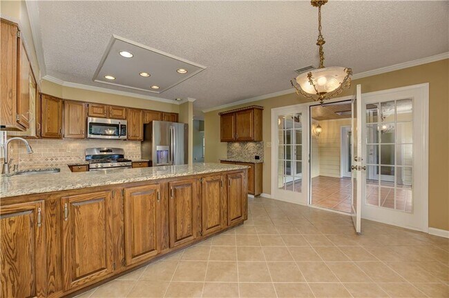 Building Photo - 60 Heartwood Dr NE