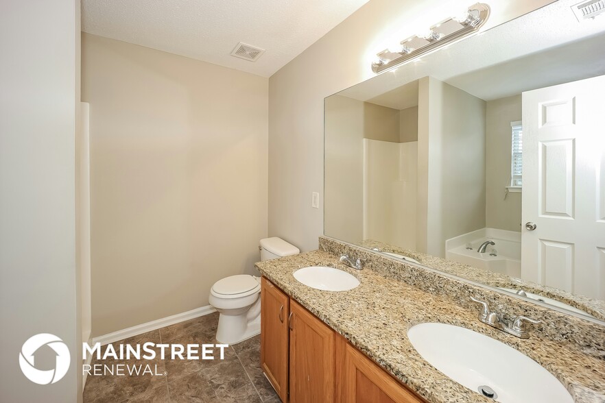 Building Photo - 6555 Creekview Ct