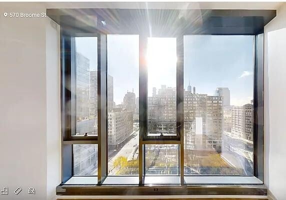 Primary Photo - 570 Broome St