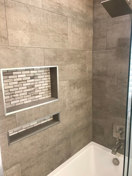 Building Photo - 1742 W 83rd St