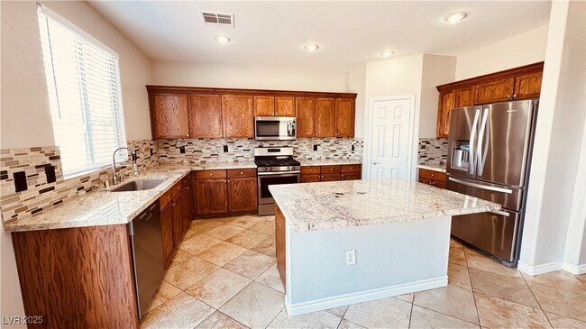 Building Photo - 166 Lenape Heights Ave
