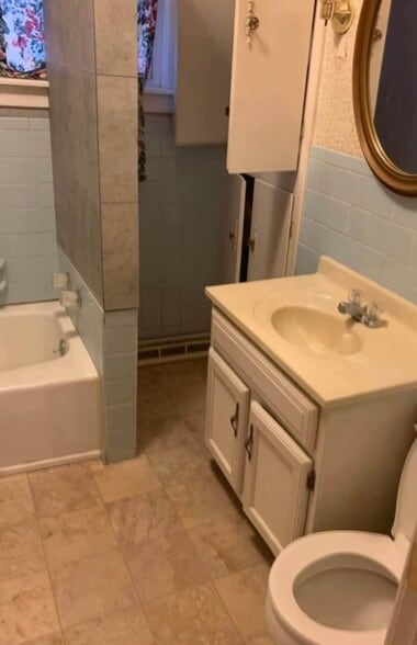 Building Photo - 756 3rd St