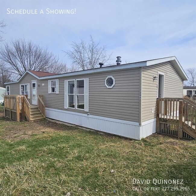 Building Photo - 2737 W Washington Center Rd