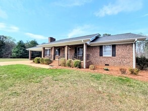 Building Photo - 2891 Farrs Bridge Rd
