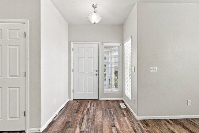 Building Photo - $2,040.95 with $300 Off the first month's rent - 2 Beds, 2.5 Baths, Townhome in Fountain with 2-C...