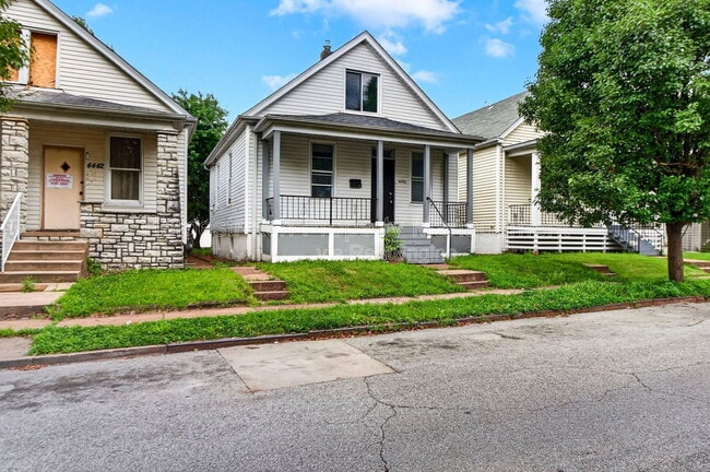 Building Photo - 4446 Itaska St