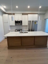 Building Photo - 105 Sea St