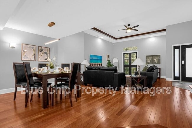 Building Photo - 14518 Damai Ln