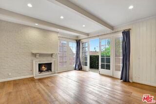 Building Photo - 1260 S Beverly Glen Blvd