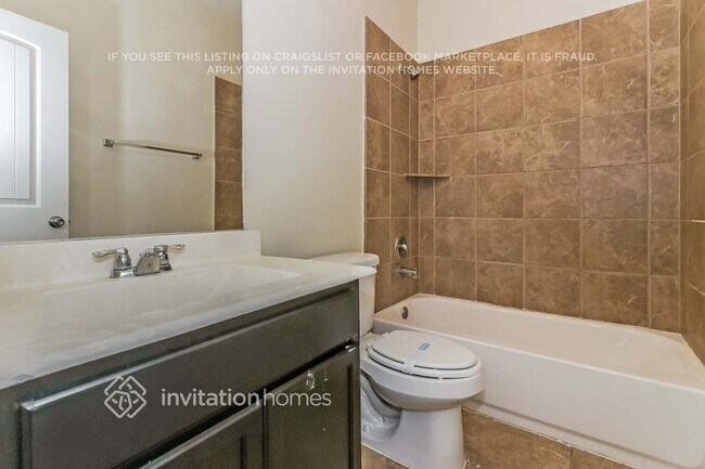 Building Photo - 3434 Tulip Trace Dr