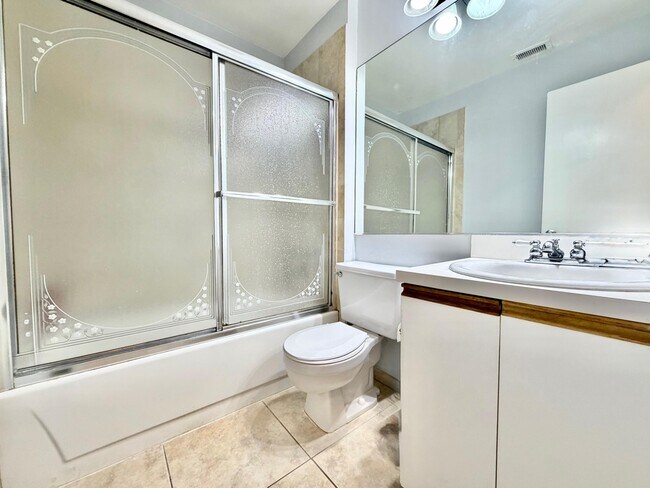 Building Photo - 651 Cypress Lake Blvd