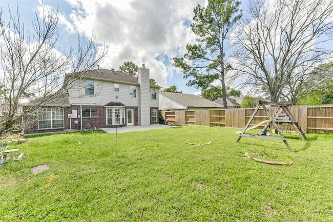 Building Photo - 7063 River Garden Dr