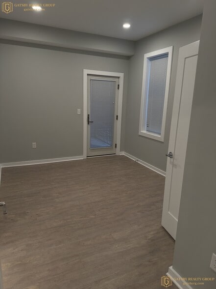 Building Photo - 36 Horace St
