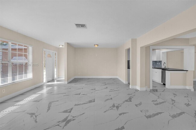 Building Photo - 4655 NW 41st Pl