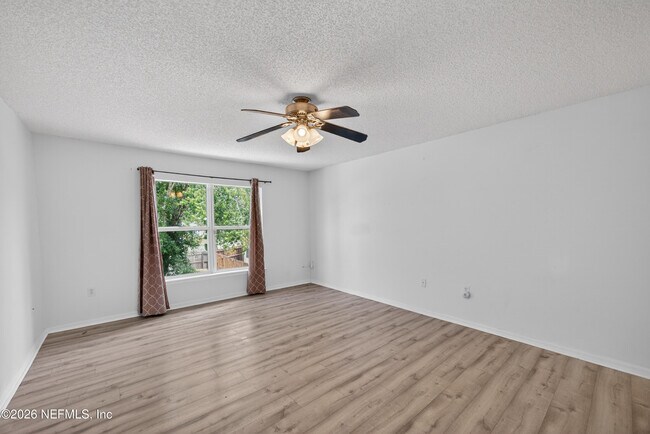 Building Photo - 7379 Edenfield Park Rd