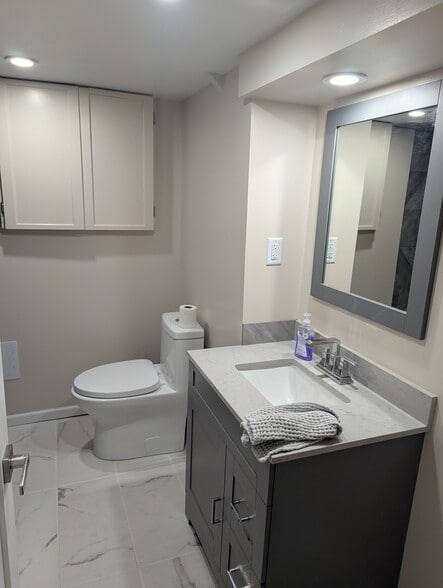 Building Photo - 2110 Ohm Ave